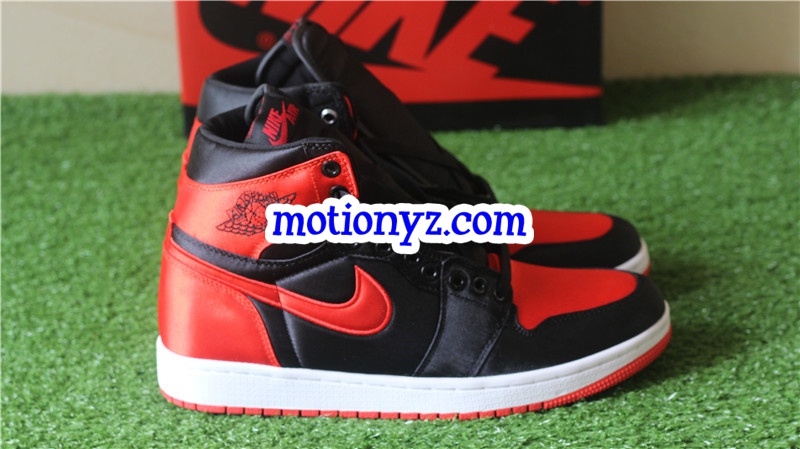 Authentic Air Jordan 1 Retro Satin Banned